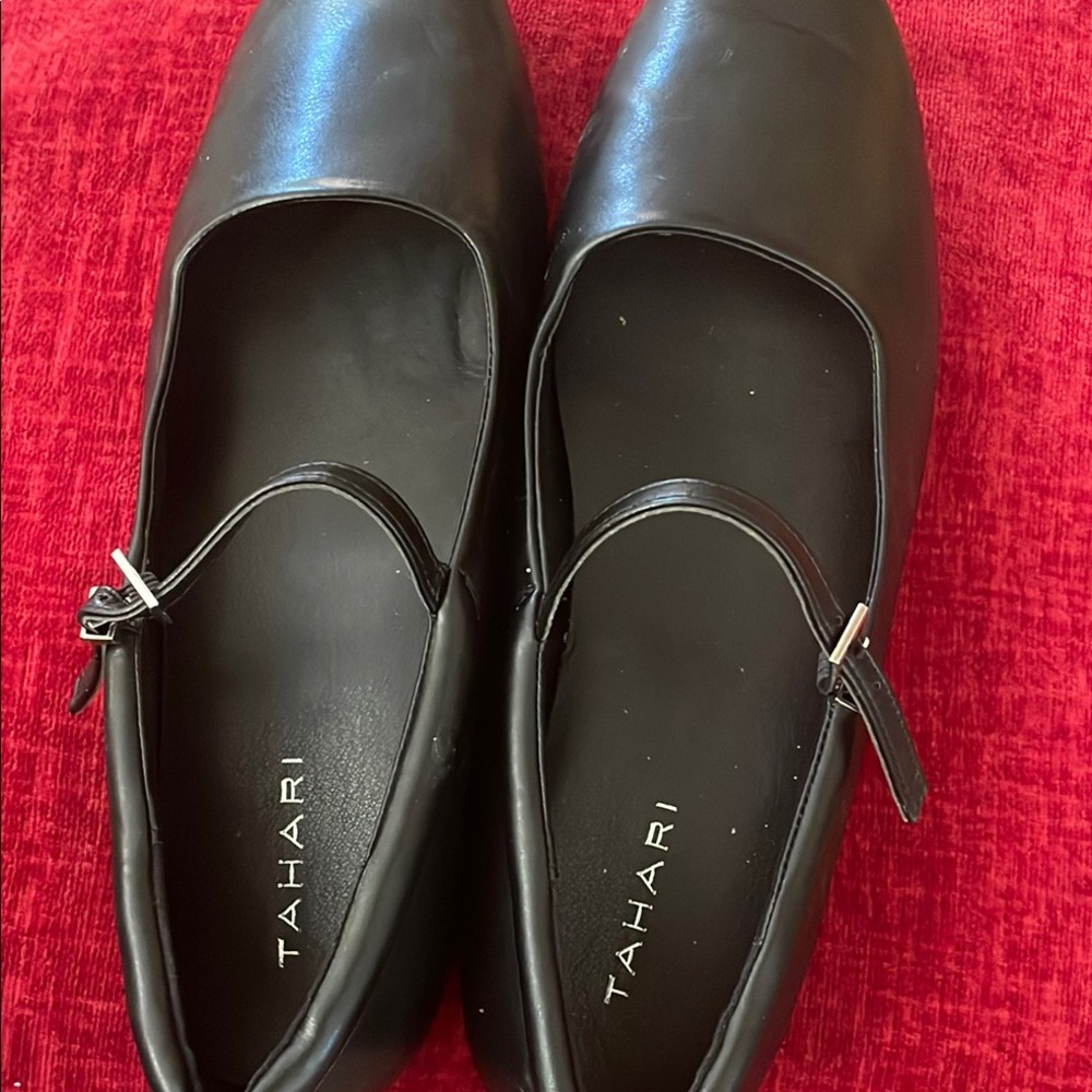 Tahari Black Leather Flats